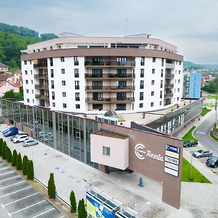 City Center Accomodation - 101 Resicabánya Kültér fotó